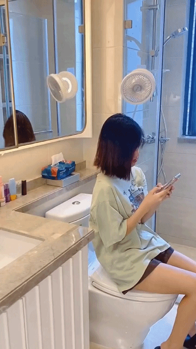 1713758199173073.gif 1.gif